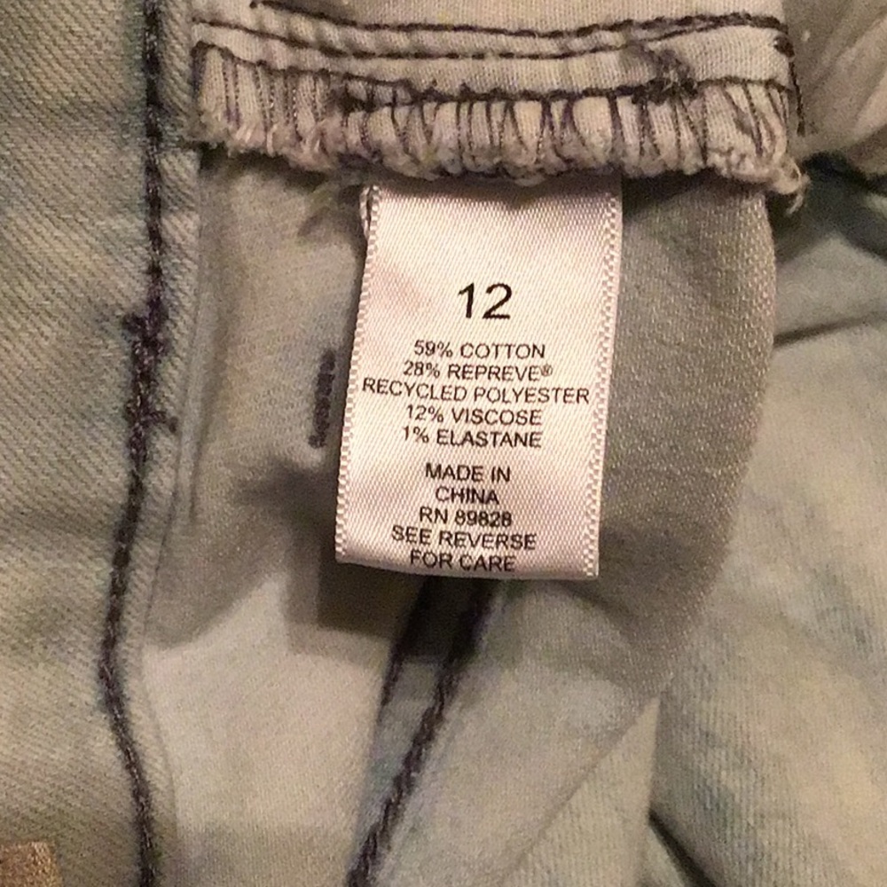 LOGO by Lori Goldstein Light Wash Tie-Dye Relaxed Jeans - Picture 8 of 8